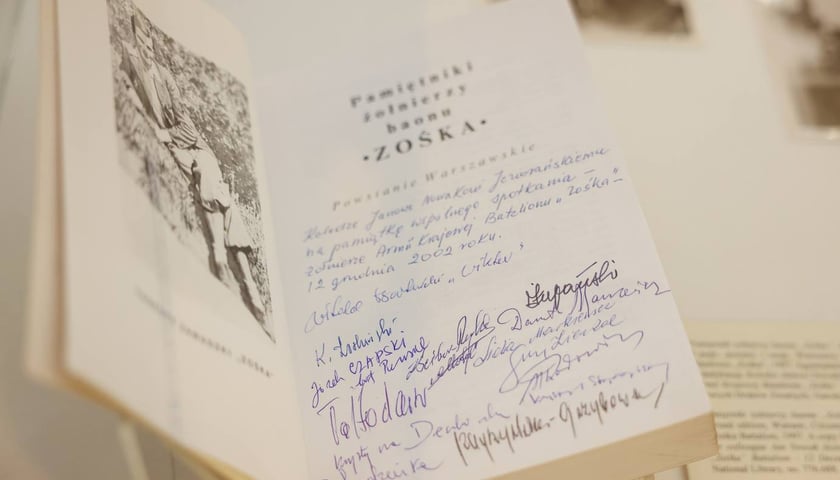 Wystawa w 80. rocznicę wybuchu Powstania Warszawskiego w auli Ossolineum