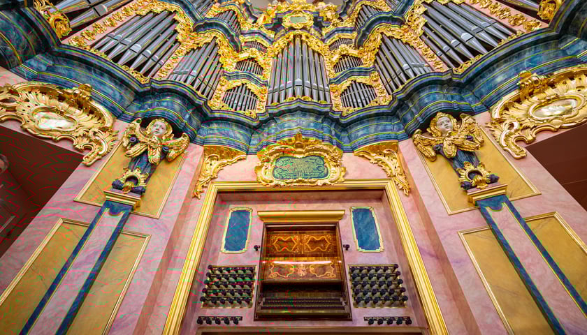 <p>Organy Englera w bazylice św. Elżbiety</p>