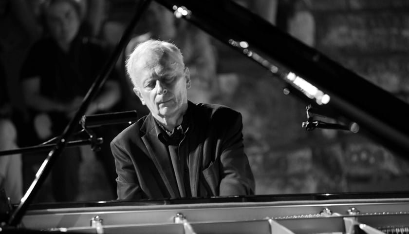 Janusz Olejniczak podczas koncertu 
