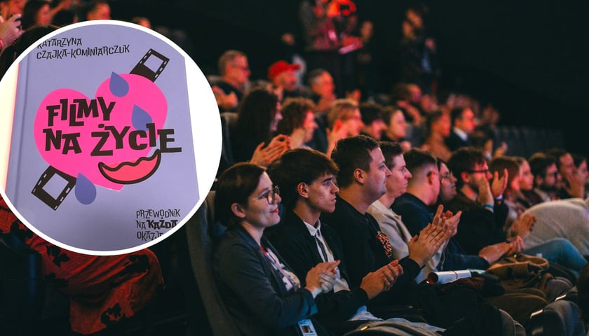 Na dużym zdjęciu publiczność podczas tegorocznej inauguracji American Film Festival, na małym zdjęciu okładka książki Zwierza Popkulturalnego, czyli Katarzyny Czajki-Kominiarczuk 