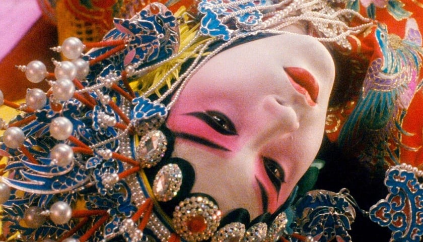 Kadr z filmu Żegnaj moja konkubino, reż. Chen Kaige