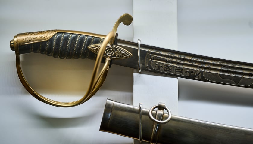 Szable prezentowane w Muzeum Militariów (odział Muzeum Miejskiego Wrocławia) pochodzą ze zbioru znanego kolekcjonera broni siecznej Pawła Komorowskiego.