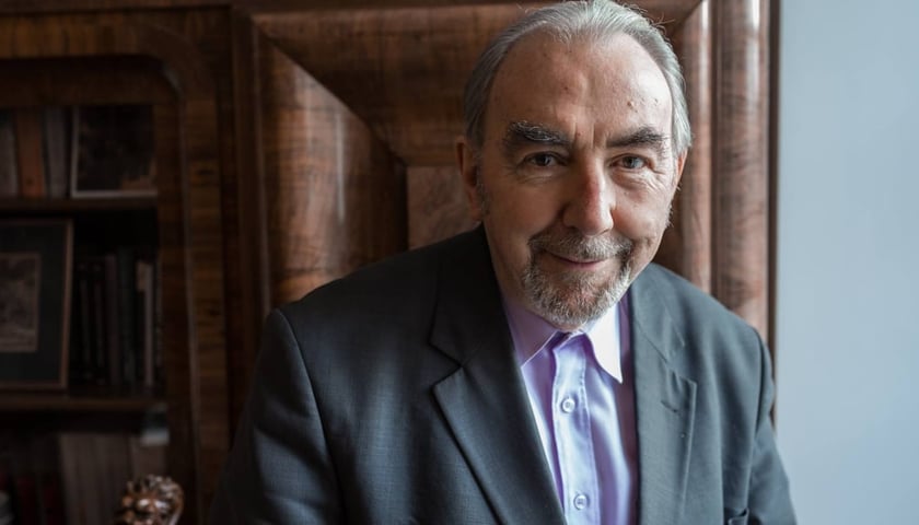 Powiększ obraz: Prof. Janusz Degler