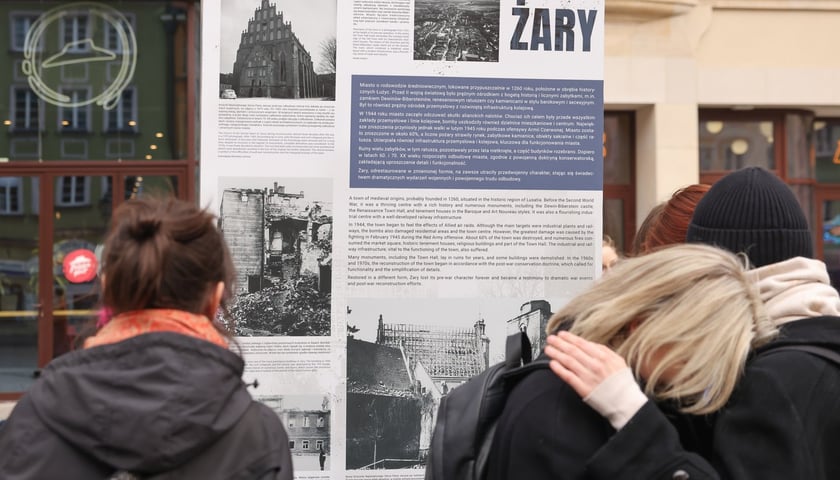 Wystawa plenerowa &bdquo;Amputacja czy rekonstrukcja. Miasta południowo-zachodniej Polski po 1945 roku&rdquo; w rynku do 11 marca.&nbsp;