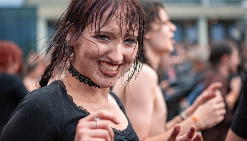 Ostatni dzień 3-Majówki, na scenach m.in.: Kult, Nocny Kochanek, The Rumjacks, KSU, Mrozu