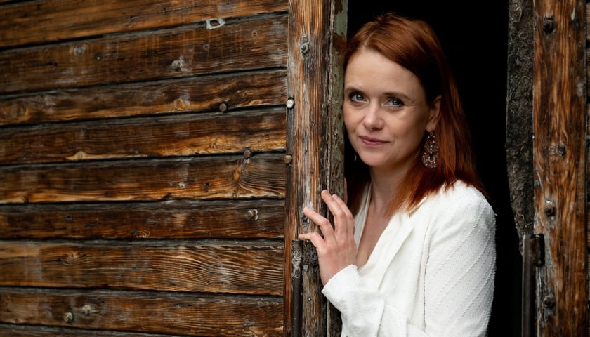 Otwarcie Teatru KAMBAK i próba generalna spektaklu Piękna i Bestia