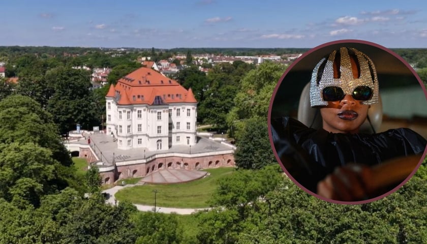 Na dużym zdjęciu OPT Zamek w Leśnicy, na małym zdjęciu w kółku kadr z filmu „Jak zostałam perliczką”  