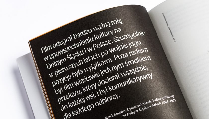 <p>Książka &bdquo;Te wszystkie Raje, Zrywy i Jutrzenki. O małych kinach na Dolnym Śląsku&rdquo; ukazała się w lipcu nakładem wrocławskiego Wydawnictwa Warstwy</p>