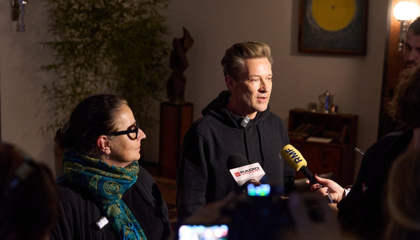 <p>Duet scenograf&oacute;w: Katarzyna Sobańska i Marcel Sławiński</p>