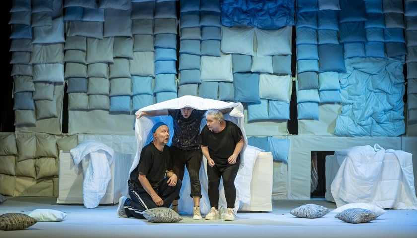 <p>Spektakl &bdquo;Olbrzyyym!&rdquo; obejrzymy we Wrocławskim Teatrze Lalek</p>