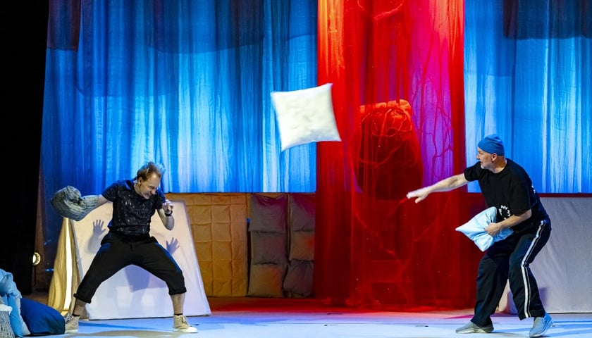 <p>Spektakl &bdquo;Olbrzyyym!&rdquo; obejrzymy we Wrocławskim Teatrze Lalek</p>