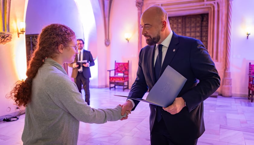Uroczystość przyznania stypendi&oacute;w dla młodzieży wrocławskiej, uzdolnionej artystycznie