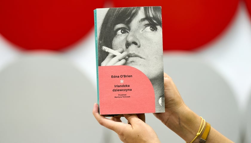 <p>Edna O'Brien, &bdquo;Irlandzka dziewczyna&rdquo;, przekład Martyna Tomczak, Wydawnictwo Czarne</p>