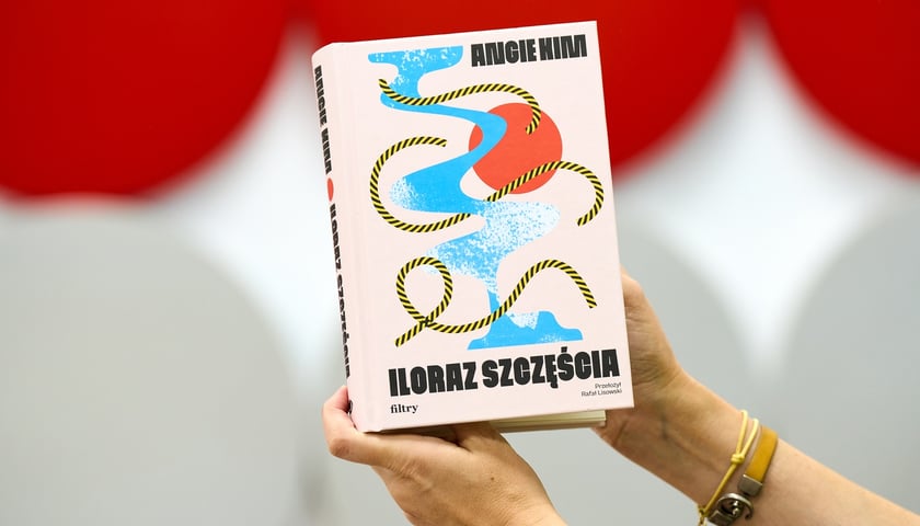 <p>Angie Kim, &bdquo;Iloraz szczęścia&rdquo;, przekład Rafał Lisowski, Wydawnictwo Filtry</p>