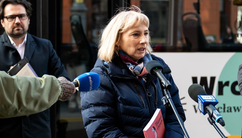 <p>Nowa akcja promującą czytelnictwo – „Wrocław czyta” – Anna Janus, dyrektor Miejskiej Biblioteki Publicznej</p>