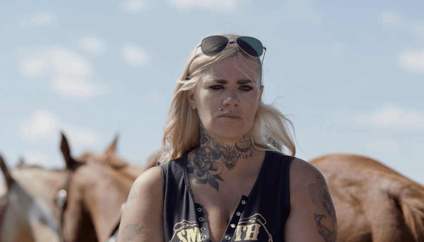 Na zdjęciu kadr z nagrodzonego filmu „Na Wschód od Wall”