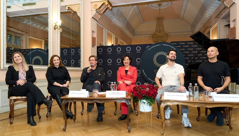 <p>Konferencja prasowa przed premierą&nbsp; spektaklu &bdquo;Salome&rdquo; w Operze Wrocławskiej</p>