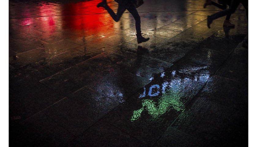 <p>Jedna z fotografii z pierwszego albumu kolektywu fotograficznego kolektywu &bdquo;Z bliska&rdquo;</p>