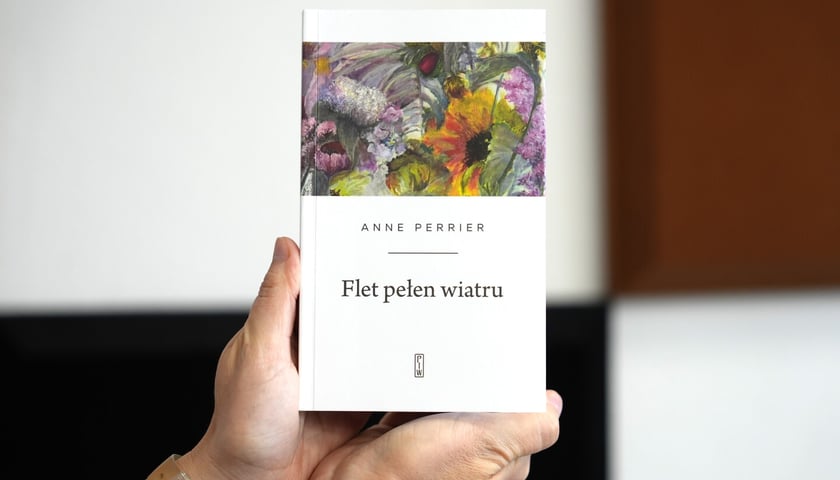 <p>Anne Perrier, &bdquo;Flet pełen wiatru&rdquo;, przełożyła Anna Dutka-Mańkowska Państwowy Instytut Wydawniczy</p>