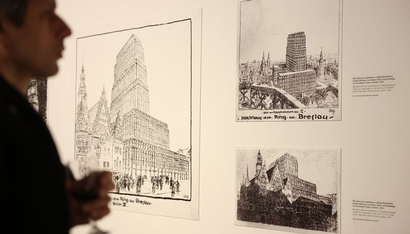 Eksponaty z wystawy Gdyby. Niezrealizowane wizje nowoczesnego Wrocławia w Muzeum Architektury we Wrocławiu.