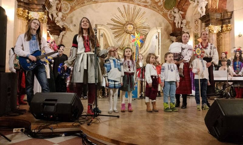 <p>Na zdjęciu dzieci podczas koncertu Radosne Kolędowanie</p>