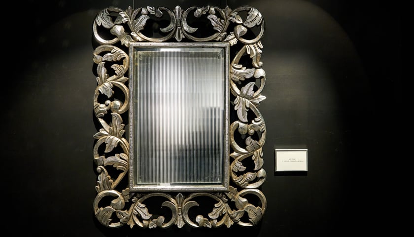 <p>Prace Dominiki Kuźniar na wystawie w Muzeum Teatru do 8 marca</p>