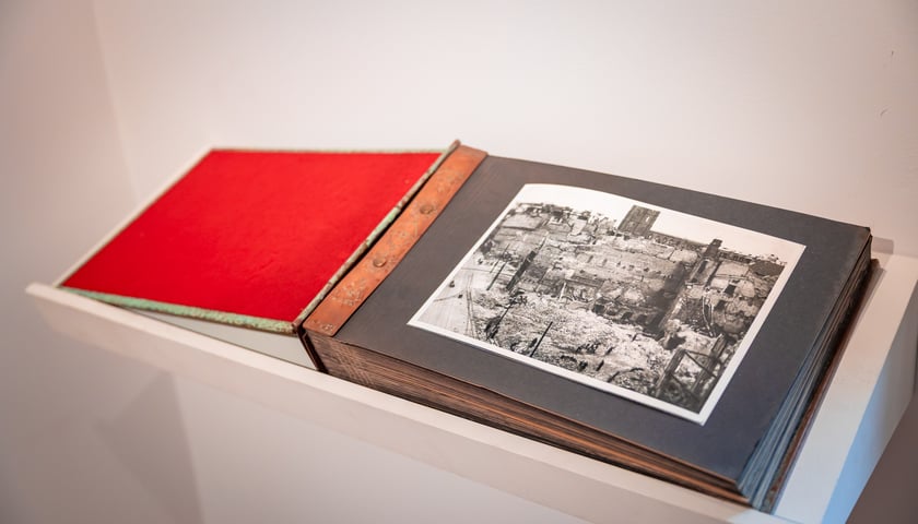 W Żyjni przed otwarciem, 22 stycznia 2026