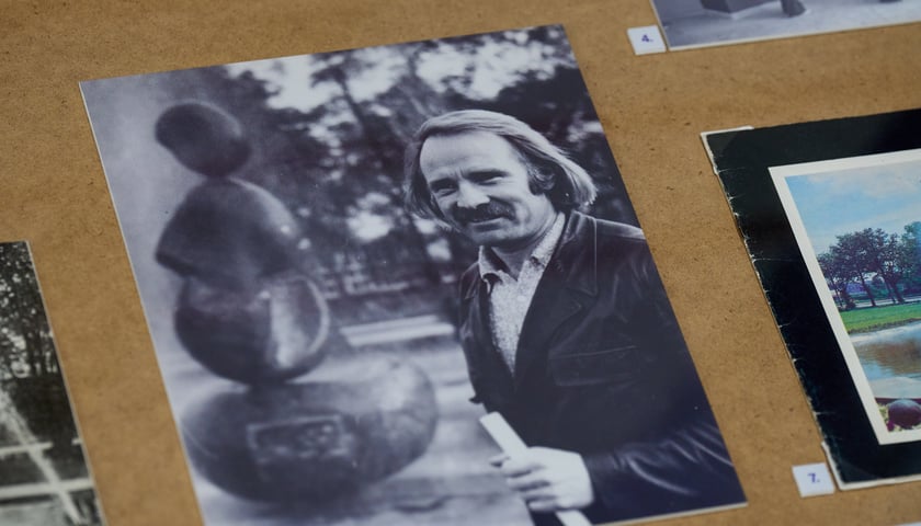 <p>Wystawa "Niedziela w Hutmenie" w Muzeum Architektury we Wrocławiu</p>