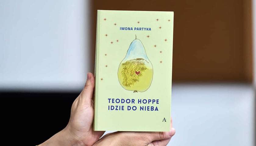 <p>Iwona Partyka, &bdquo;Teodor Hoppe idzie do nieba&rdquo;, Wydawnictwo Amaltea</p>