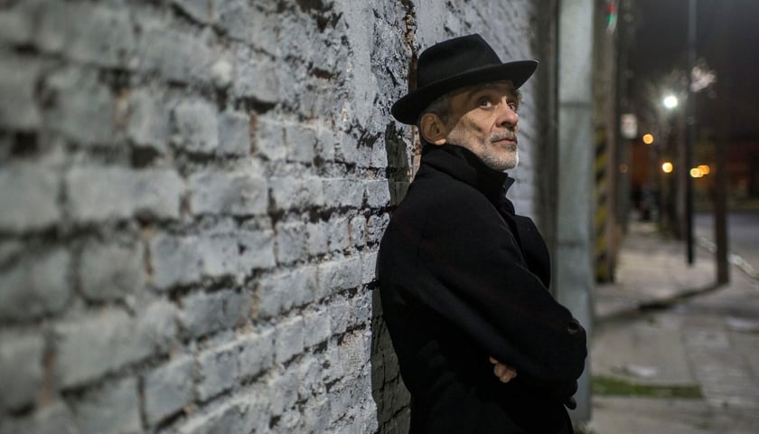 <p>Daniel Melingo</p>