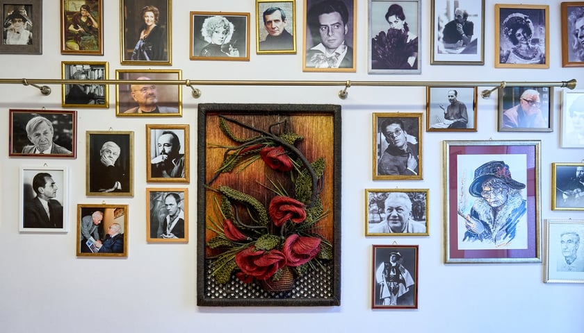 Klub Muzyki i Literatury &ndash; zdjęcia w garderobach dla artyst&oacute;w