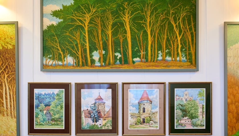 <p>Klub Muzyki i Literatury &ndash;&nbsp;</p>