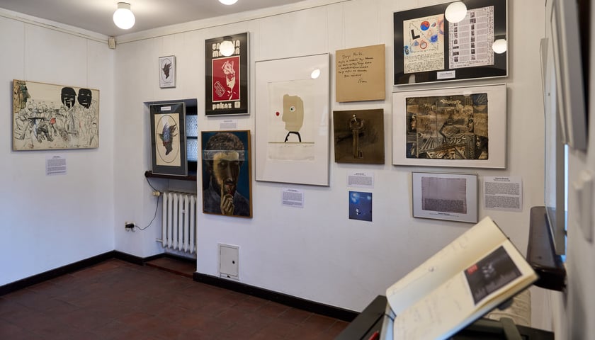 Wystawa&nbsp;&bdquo;Co po krytyce. Mirosław Ratajczak lubi to&rdquo; w Domku Miedziorytnika do 21 marca