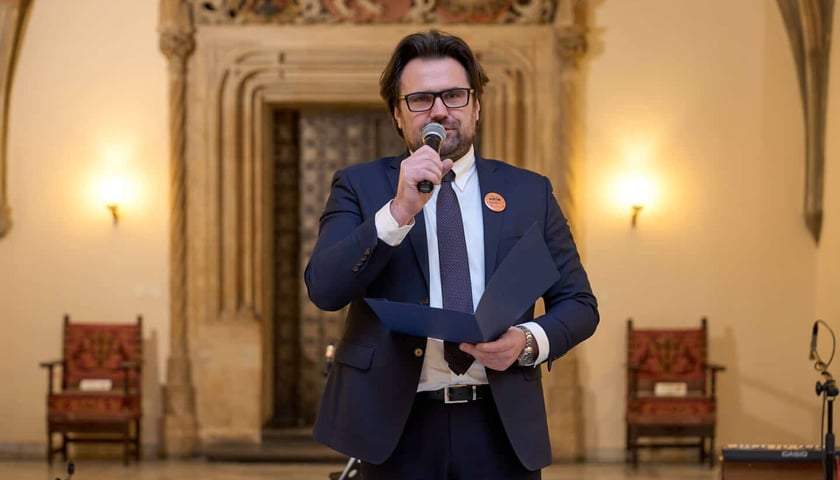 <p>Gala wręczenia Nagrody &bdquo;Odry&rdquo; w Ratuszu połączona z jubileuszem 65-lecia pisma &ndash; Jarosław Perduta, dyrektor Wydziału Kultury i Sportu UM Wrocławia</p>