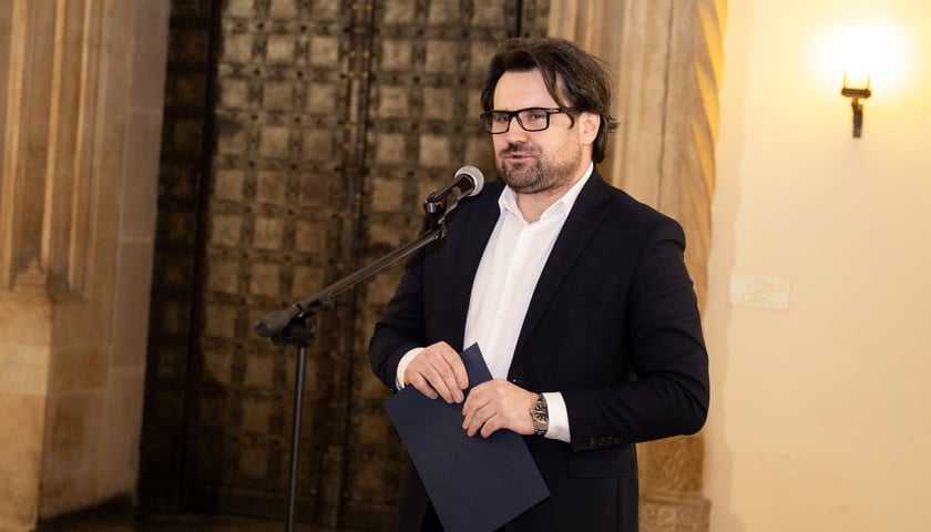 <p>Arlekiny 2026, uroczystość w Rauszu. Wrocław, 27.03.2026. Na zdjęciu Jarosław Perduta</p>