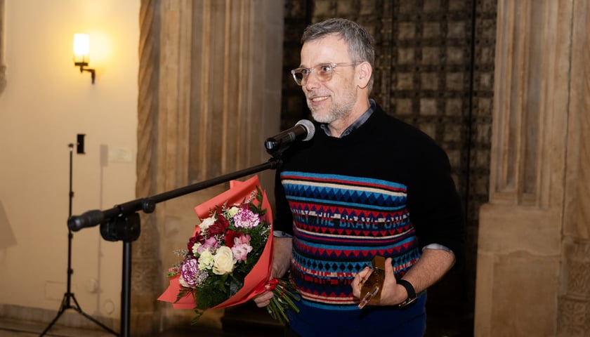 <p>Arlekiny 2026, uroczystość w Rauszu. Wrocław, 27.03.2026. Na zdjęciu Jakub Krofta.</p>