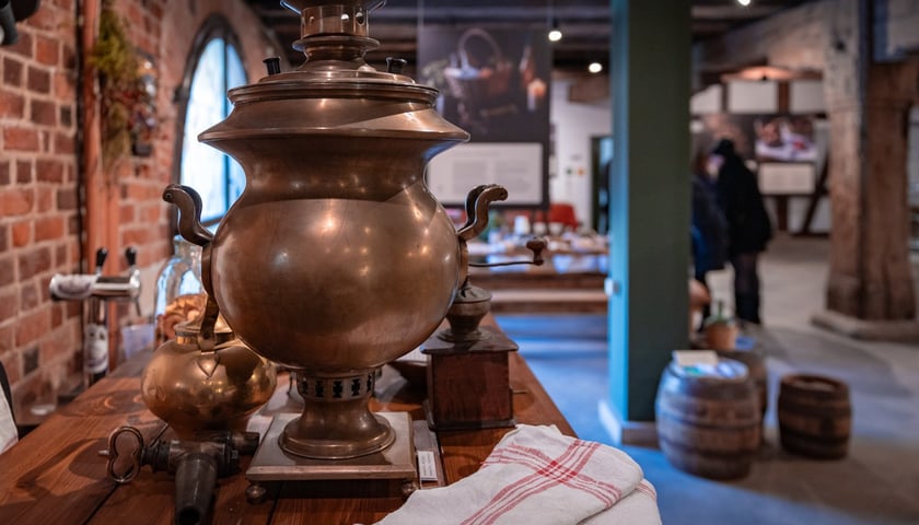 Wystawa &bdquo;Pieśń o roladzie, czyli Wrocław od kuchni&rdquo; w Muzeum Archeologicznym bedzie czynna do grudnia 2026