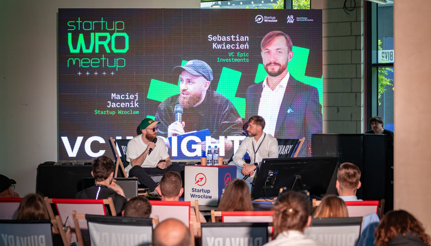 Uczestnicy 14. edycji Startup WRO Meetup.