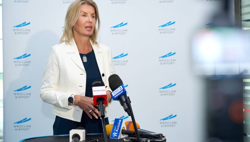 Podpisanie umowy na budowę terminalu non-Schengen, 14 lipca 2026
