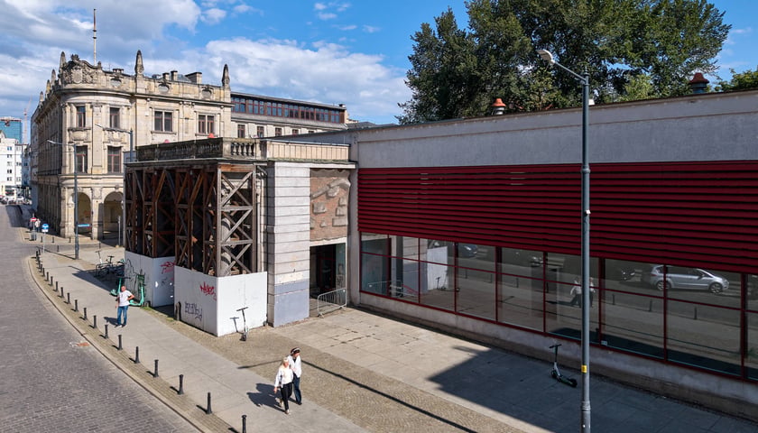 Pozostałości po Pałacu Hatzfeldów przy ul. Wita Stwosza, 22 lipca 2026