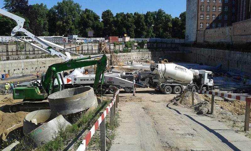 Trwa betonowanie i zbrojenie OVO Wrocław