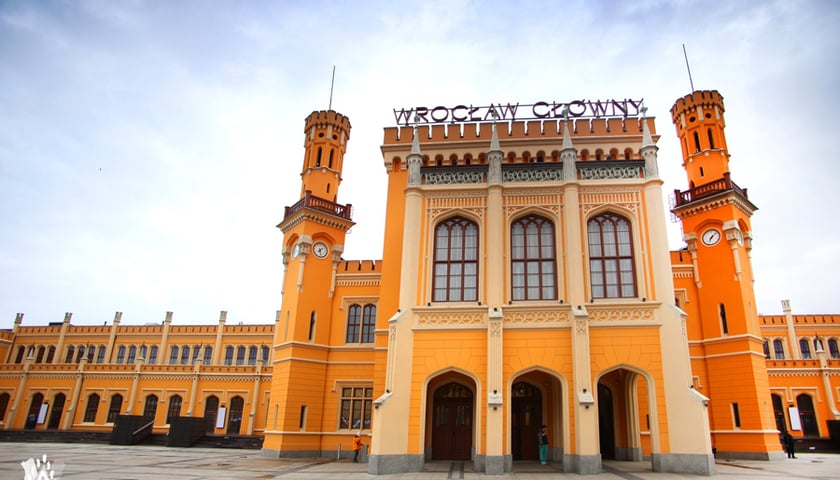 PKP sprzedało działkę przy dworcu Wrocław Głowny