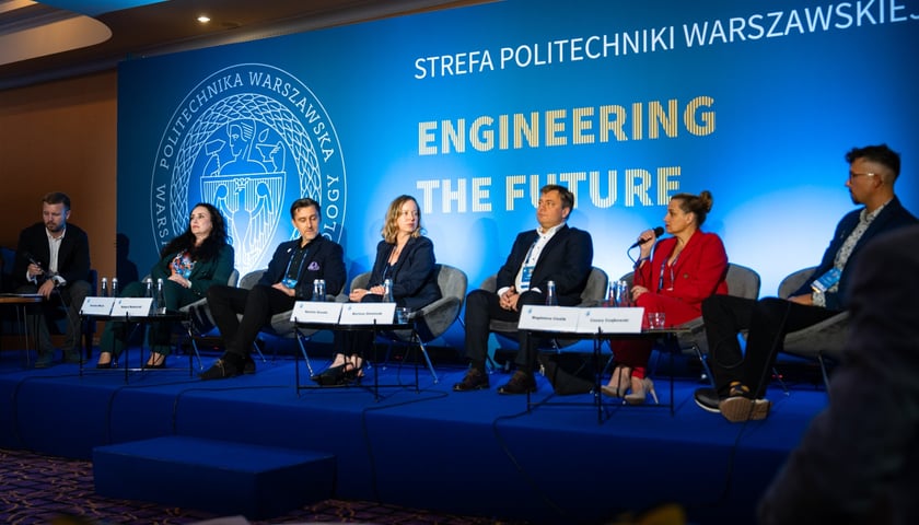 Panel 