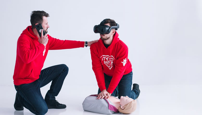 Zdaniem twórców kursu pierwszej mocy, technologia VR pozwala lepiej zapamiętywać nowe umiejętności
