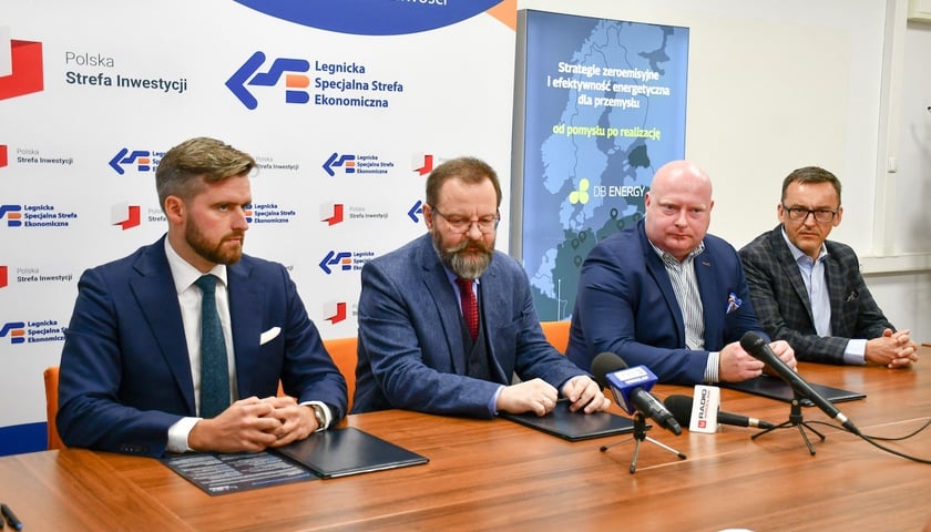 Podpisanie porozumienia w sprawie budowy elektrowni jądrowej na Dolnym Śląsku. 