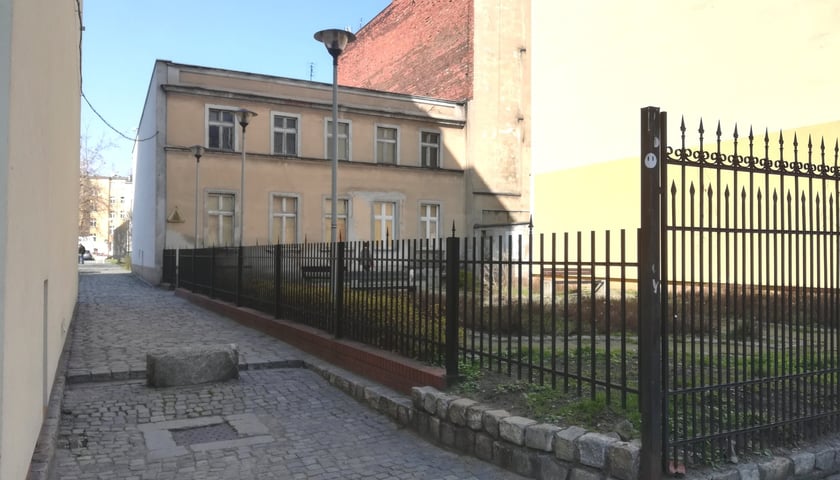 Ulica Kazimierza Jagiellończyka 38, plac Grunwaldzki, Śródmieście. Cena: 1 300 000 zł
