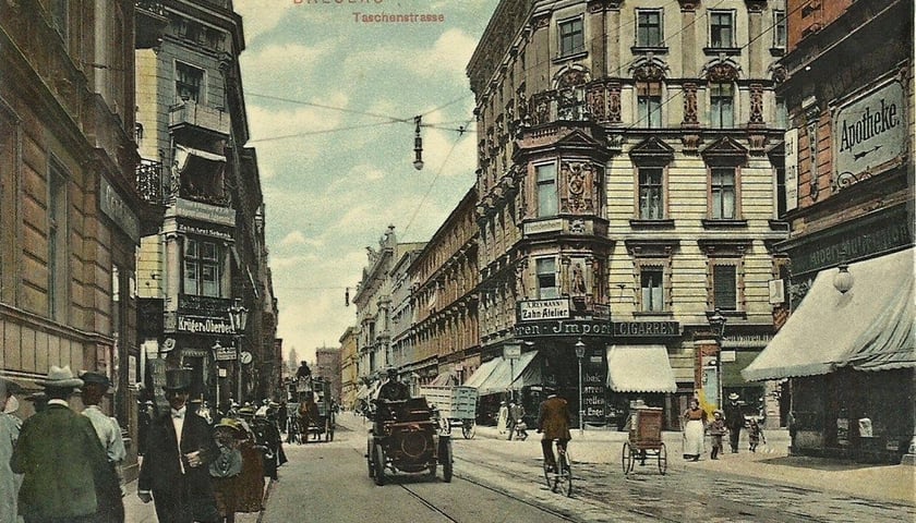 Powiększ obraz: <p class="MsoNormal">1907, ulica Kołłątaja przy skrzyżowaniu z Kościuszki.</p>