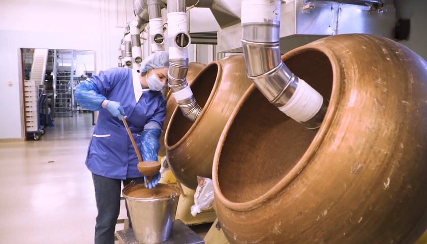 Linia produkcyjna w fabryce czekoladek w Smolcu pod Wrocławiem 