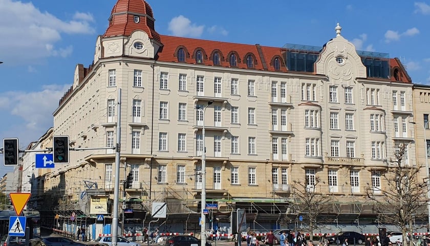 Hotel Grand we Wrocławiu, odradza się jak Feniks z popiołu: ornamenty i sztukateria