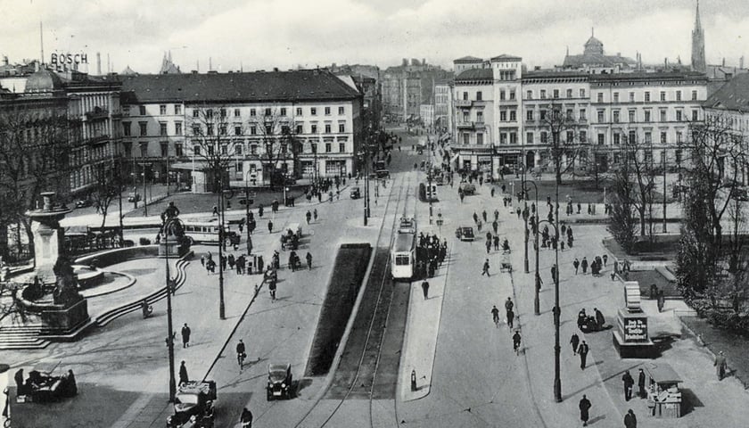 Pl. Jana Pawła II na początku XX w.